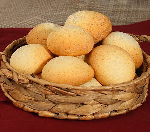 Pandebono Sweet Cheese Bread (Large) (2.46 0z or 70gr)